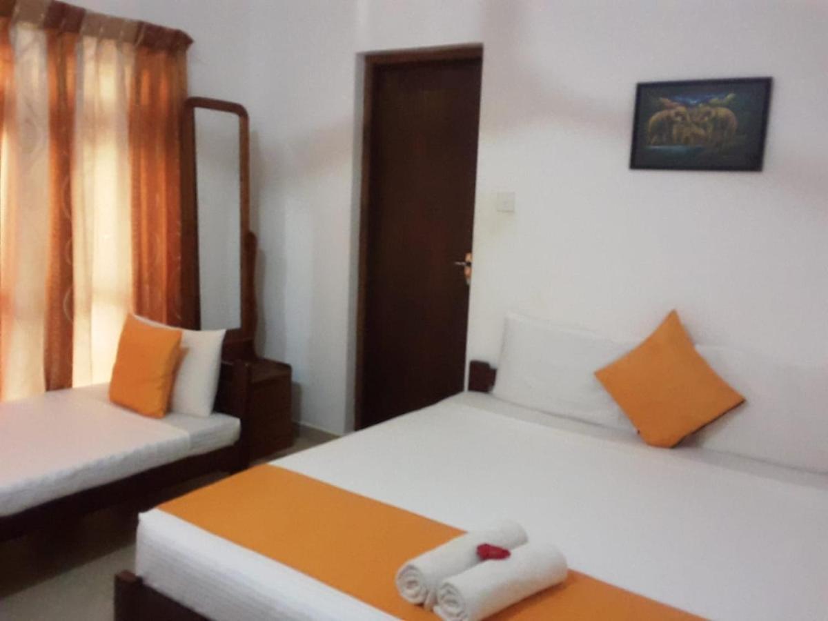 Villa Delorenta Anuradhapura Exteriör bild