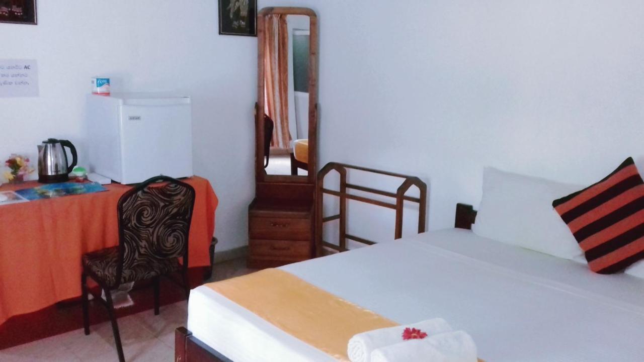 Villa Delorenta Anuradhapura Exteriör bild