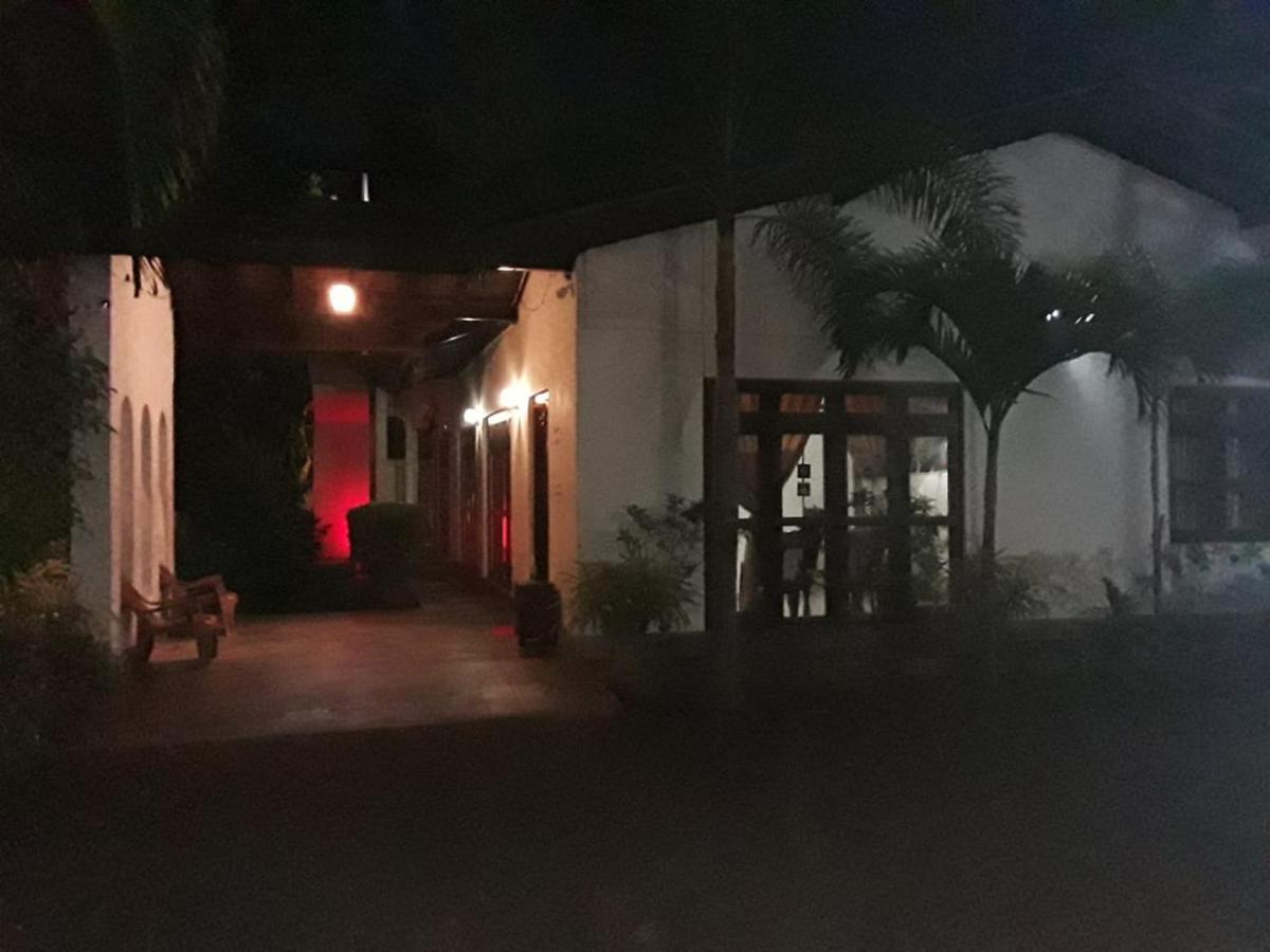 Villa Delorenta Anuradhapura Exteriör bild