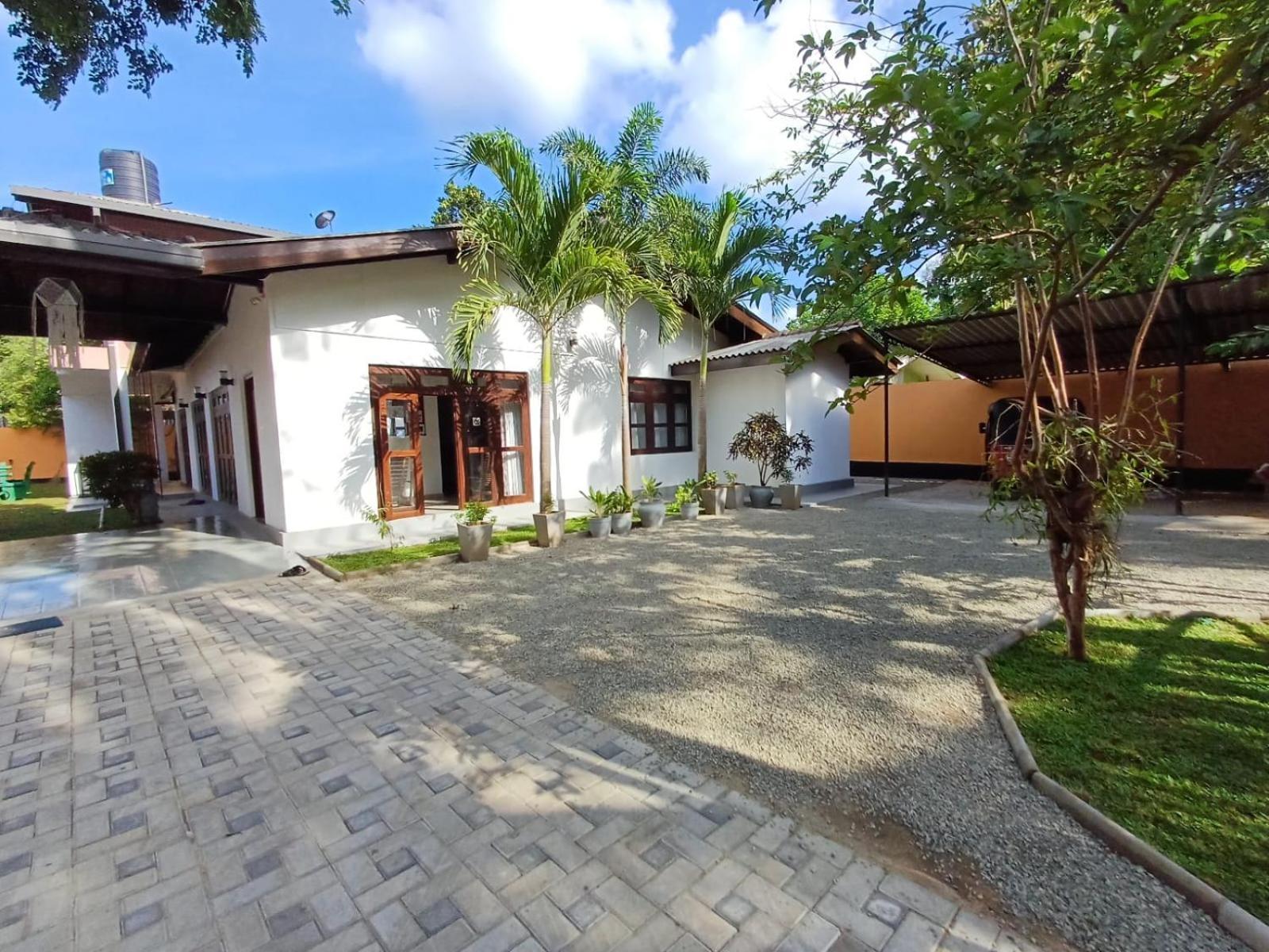 Villa Delorenta Anuradhapura Exteriör bild
